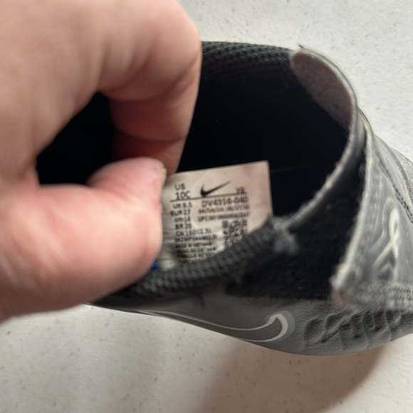 NIKE BOYS LITTLE KID JR LEGEND 10 CLUB SOCCER CLEAT SIZE 10C - Picture 13 of 13